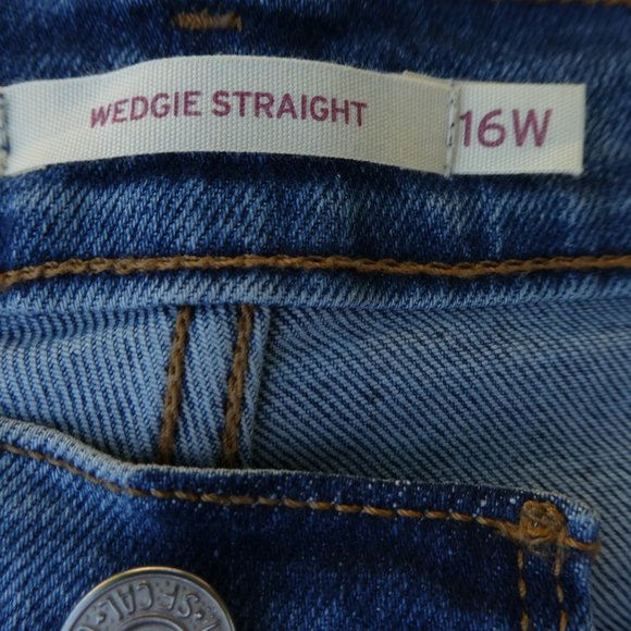 36x26 Levi's Wedgie Straight Jeans Button Fly Medium Wash High Waist 16W Short - Picture 4 of 9